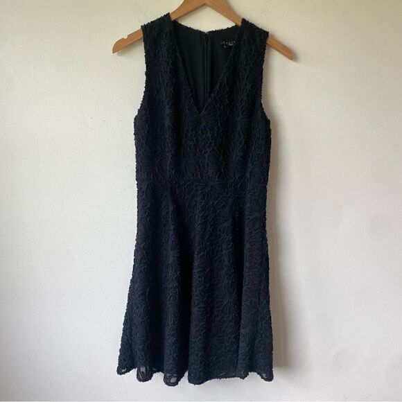 Theory black lace overlay sleeveless v neck dress size 6 - Picture 1 of 6